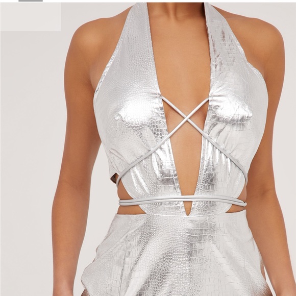 HALTERNECK PLUNGE STRAPPY SPLIT LEG MINI DRESS SILVER METALLIC FAUX LEATHER - Picture 3 of 3